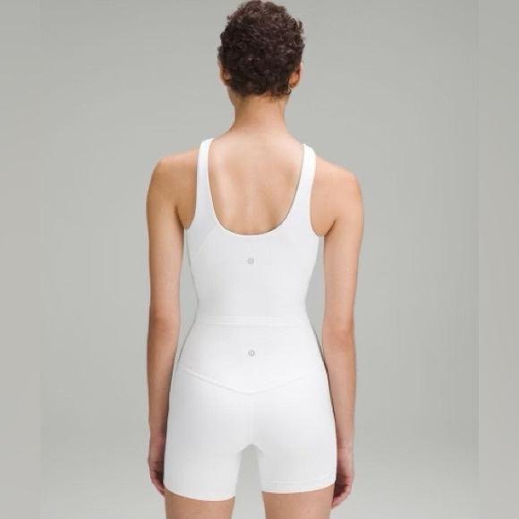 NEW LULULEMON NECK HIGH TANK TOP!! - Picture 10 of 12